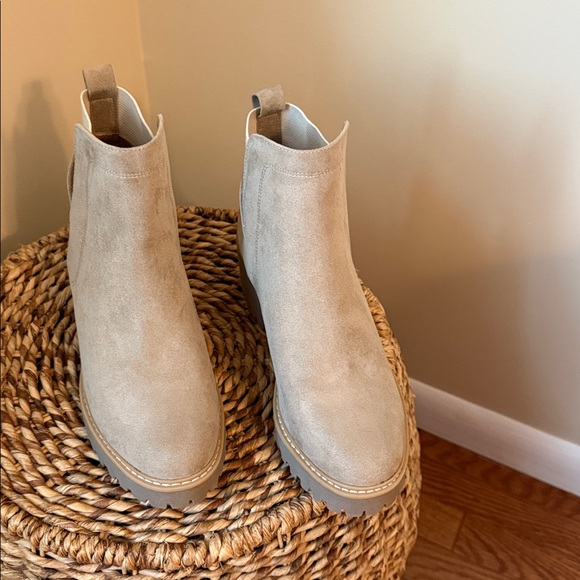 Dolce Vita boots shoe size 9 - Picture 2 of 8